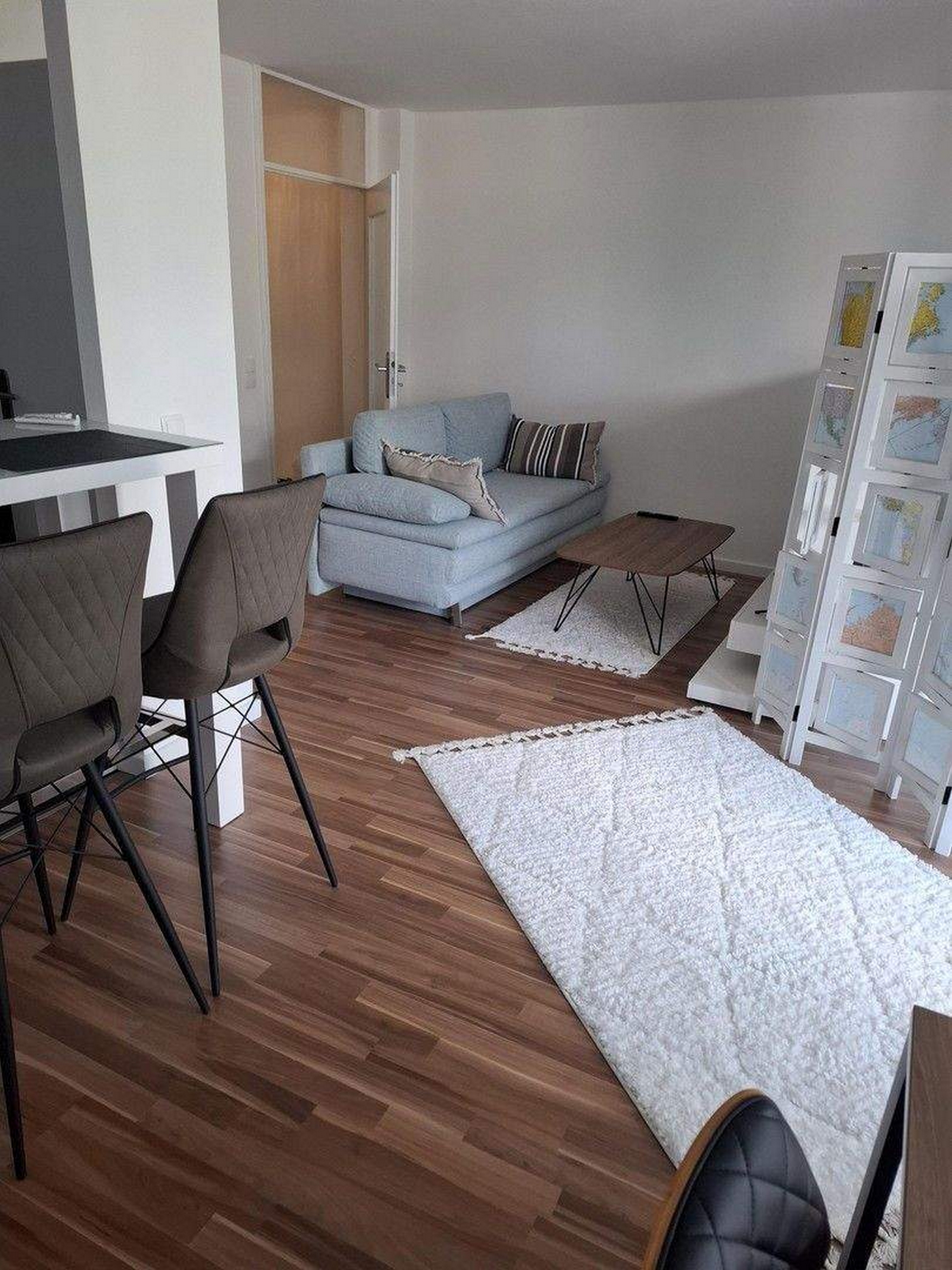 Elegant 1-Room Furnished Apartment with Balcony & Parking