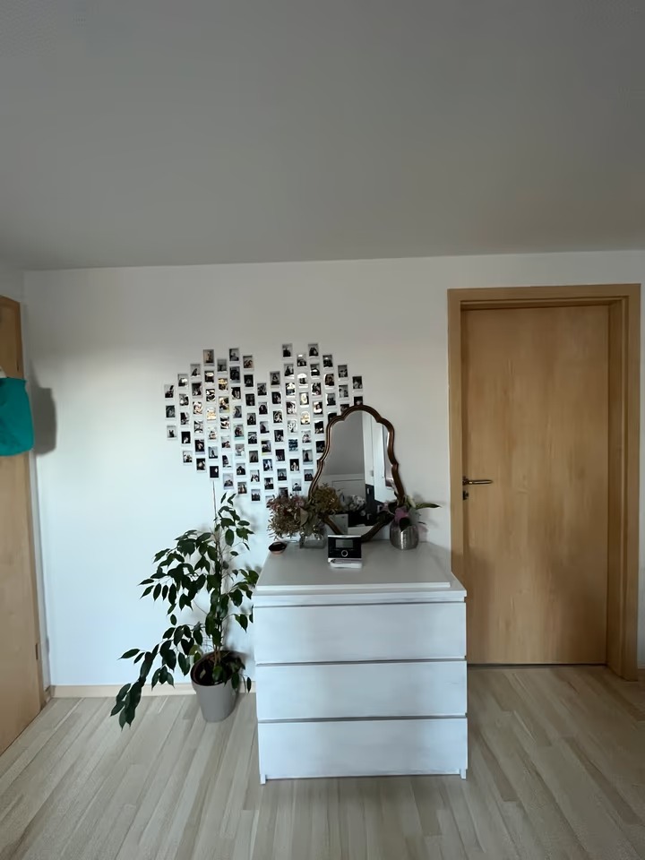 Furnished 1.5-Room Apartment for Sublet – Near University, Regensburg