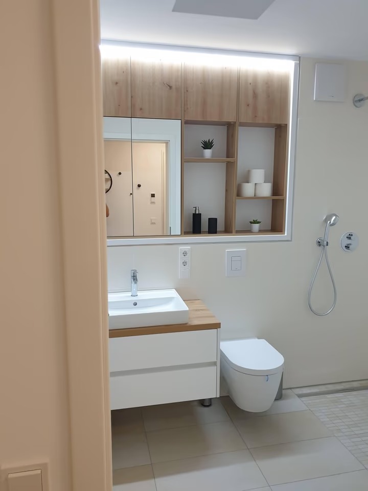 Stylish Fully Furnished 2-Room Apartment with Balcony & Parking