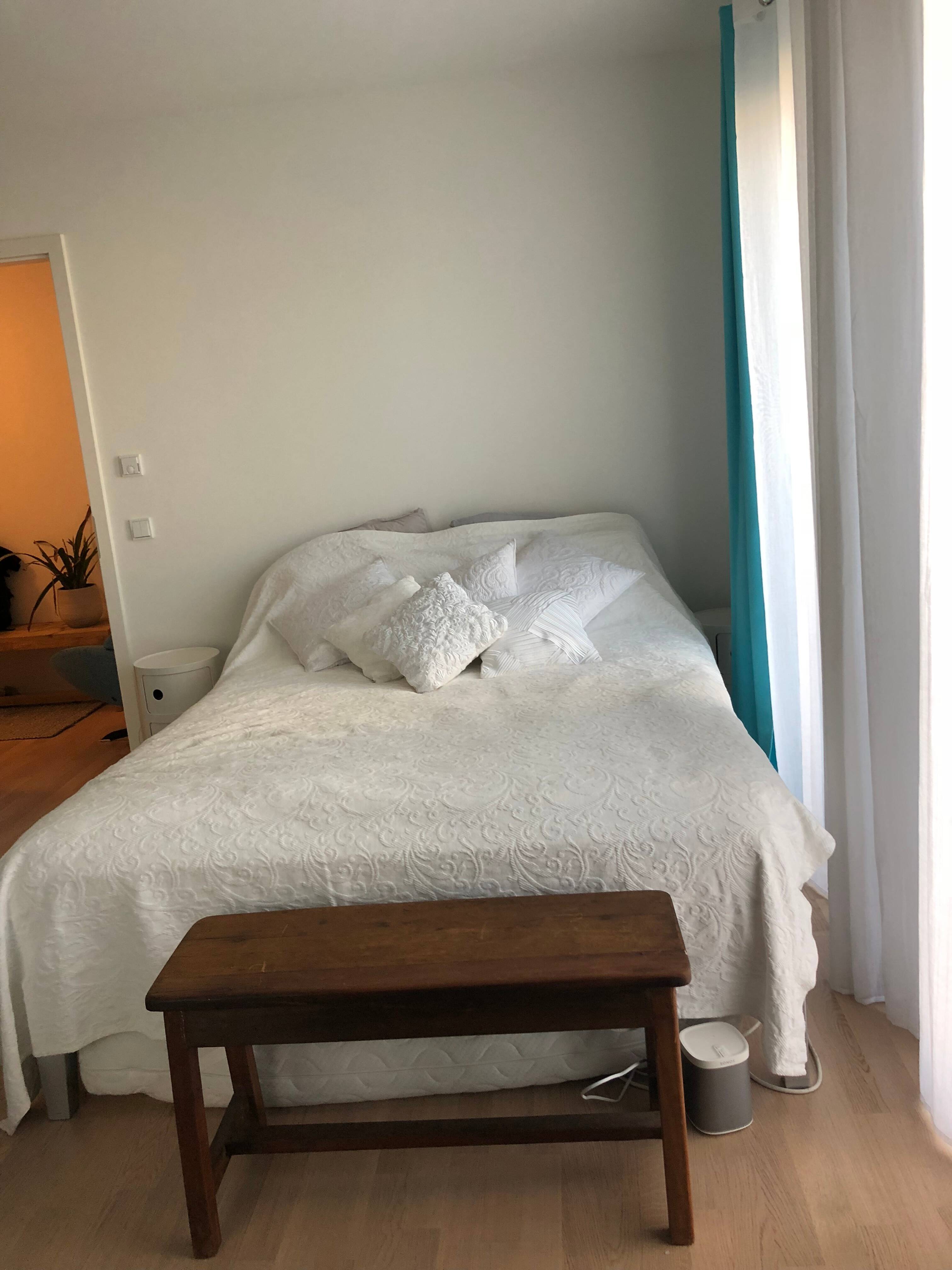 Modern 2.5-Room Furnished Apartment with Balcony & Underground Parking in Hamburg