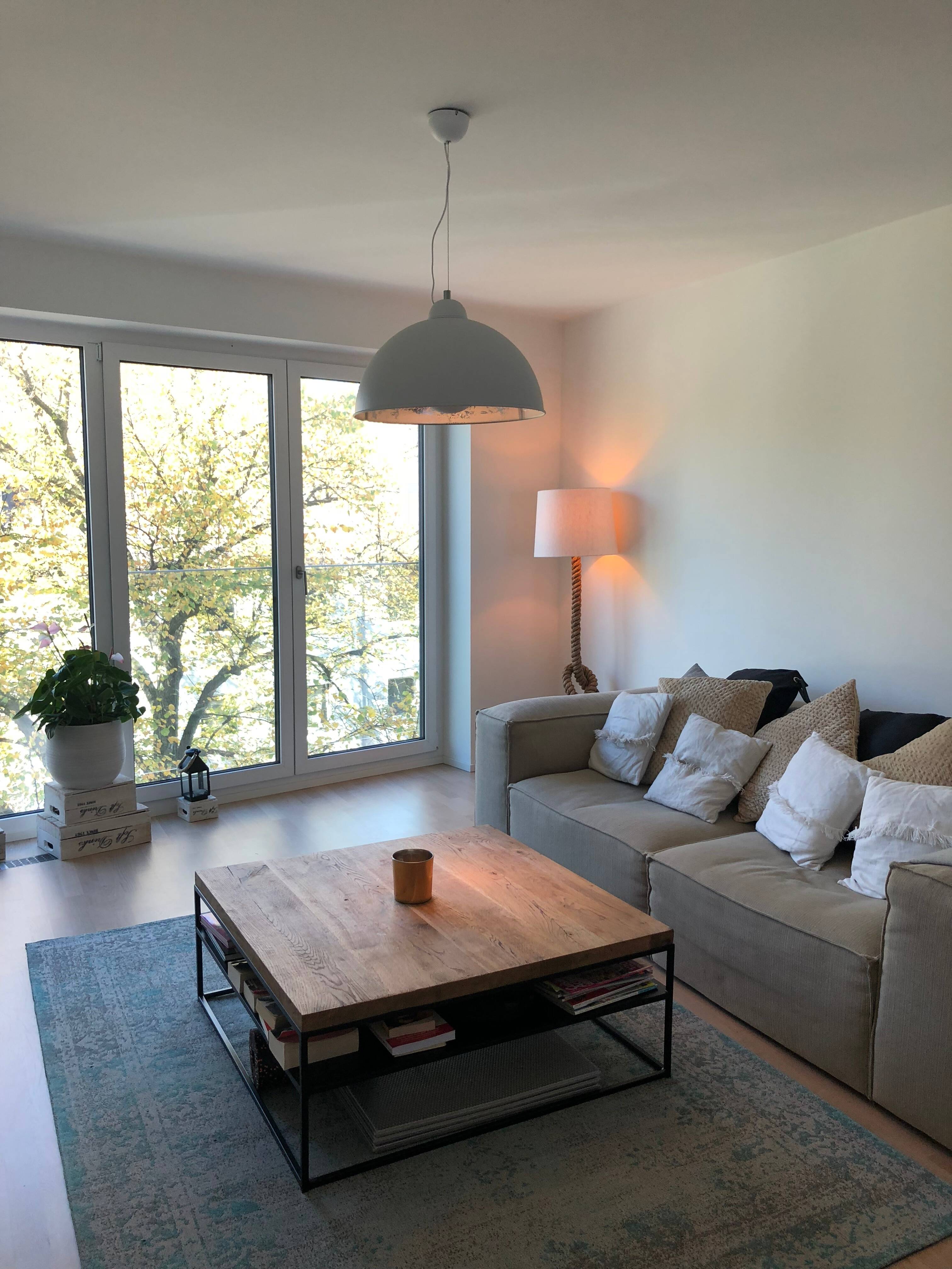 Modern 2.5-Room Furnished Apartment with Balcony & Underground Parking in Hamburg