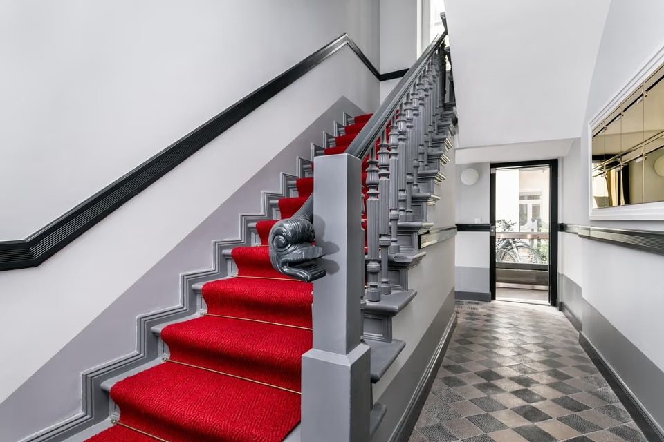 Charming Furnished 1-Room Studio in Historic Building – Schöneberg, Berlin