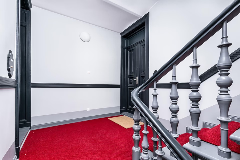 Charming Furnished 1-Room Studio in Historic Building – Schöneberg, Berlin