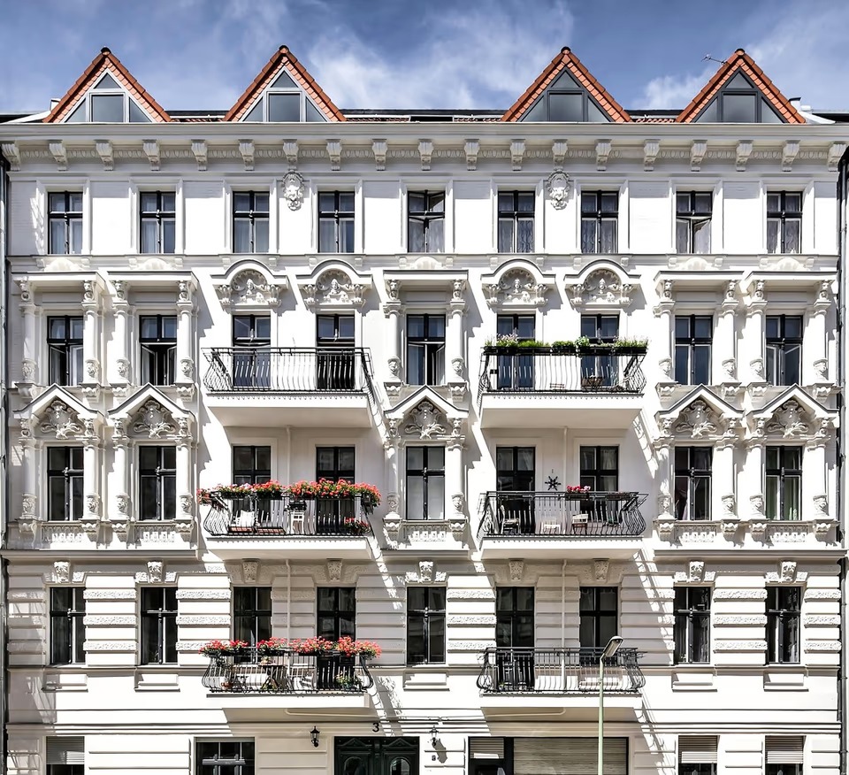 Charming Furnished 1-Room Studio in Historic Building – Schöneberg, Berlin