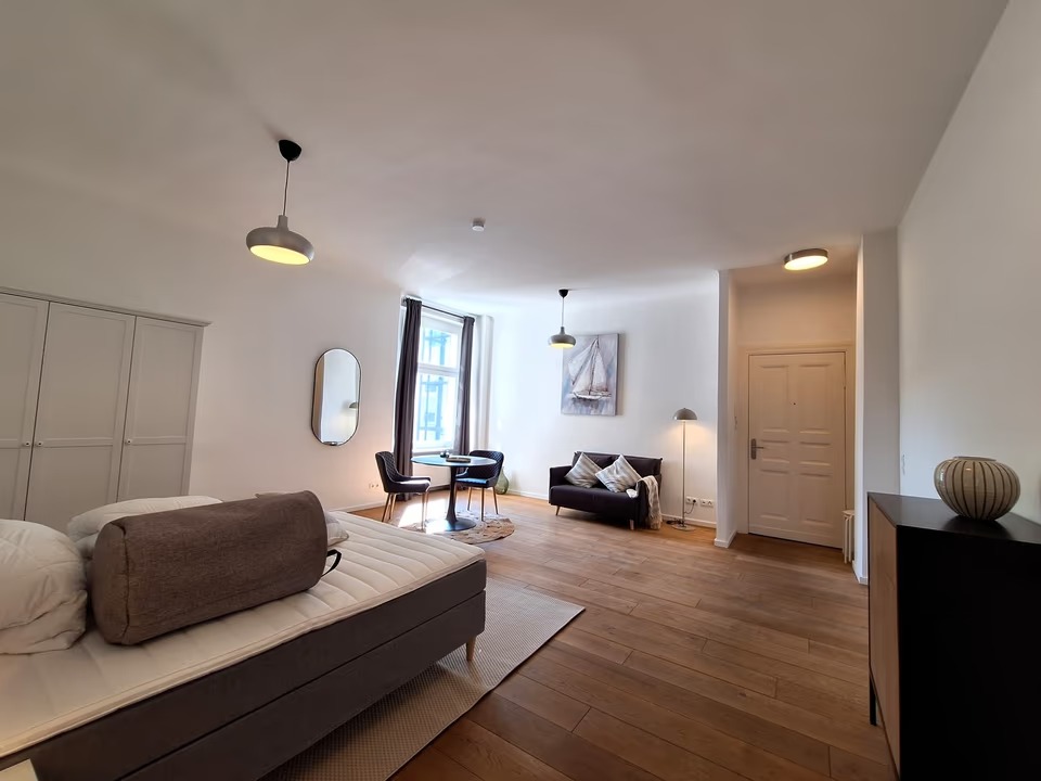 Charming Furnished 1-Room Studio in Historic Building – Schöneberg, Berlin