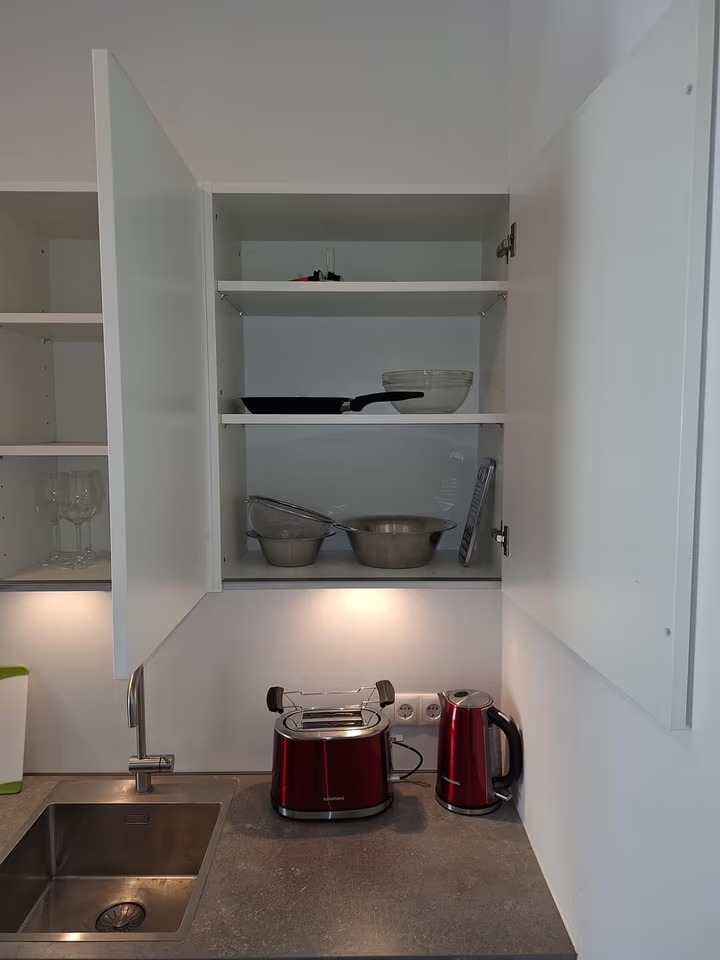Charming Furnished 1-Room Studio in Historic Building – Schöneberg, Berlin