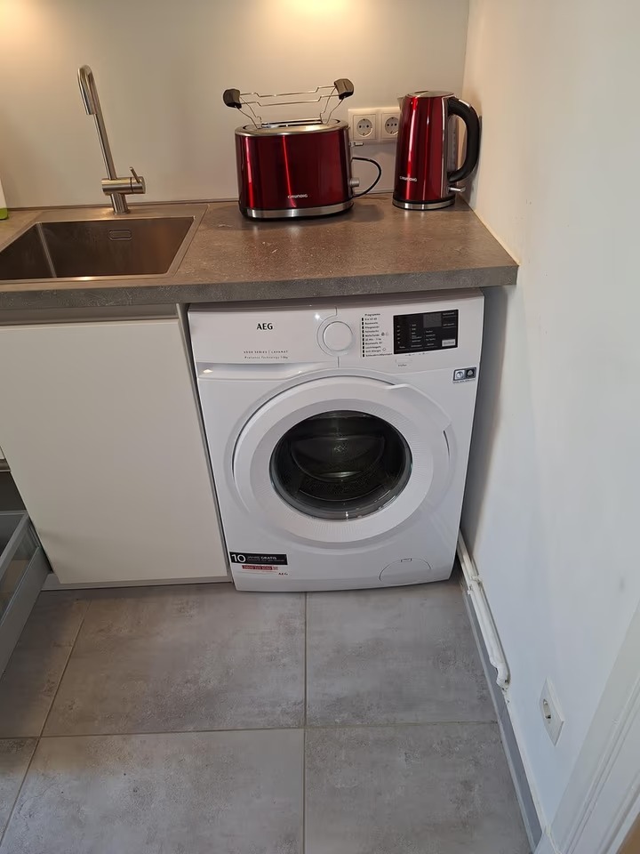 Charming Furnished 1-Room Studio in Historic Building – Schöneberg, Berlin