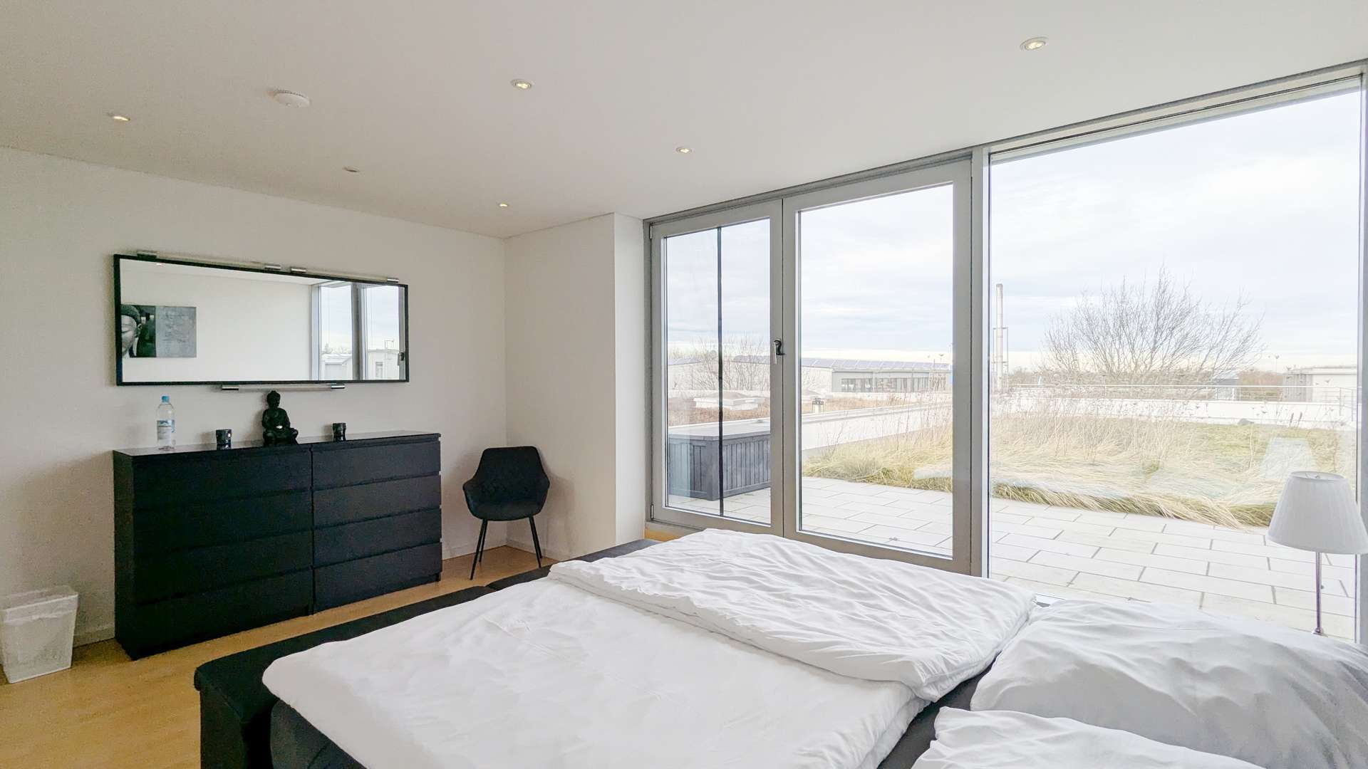 Exclusive Luxury 5.5-Room Duplex Penthouse with Rooftop Garden in Munich
