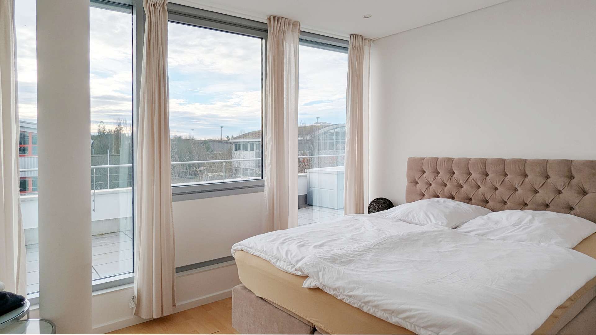 Exclusive Luxury 5.5-Room Duplex Penthouse with Rooftop Garden in Munich