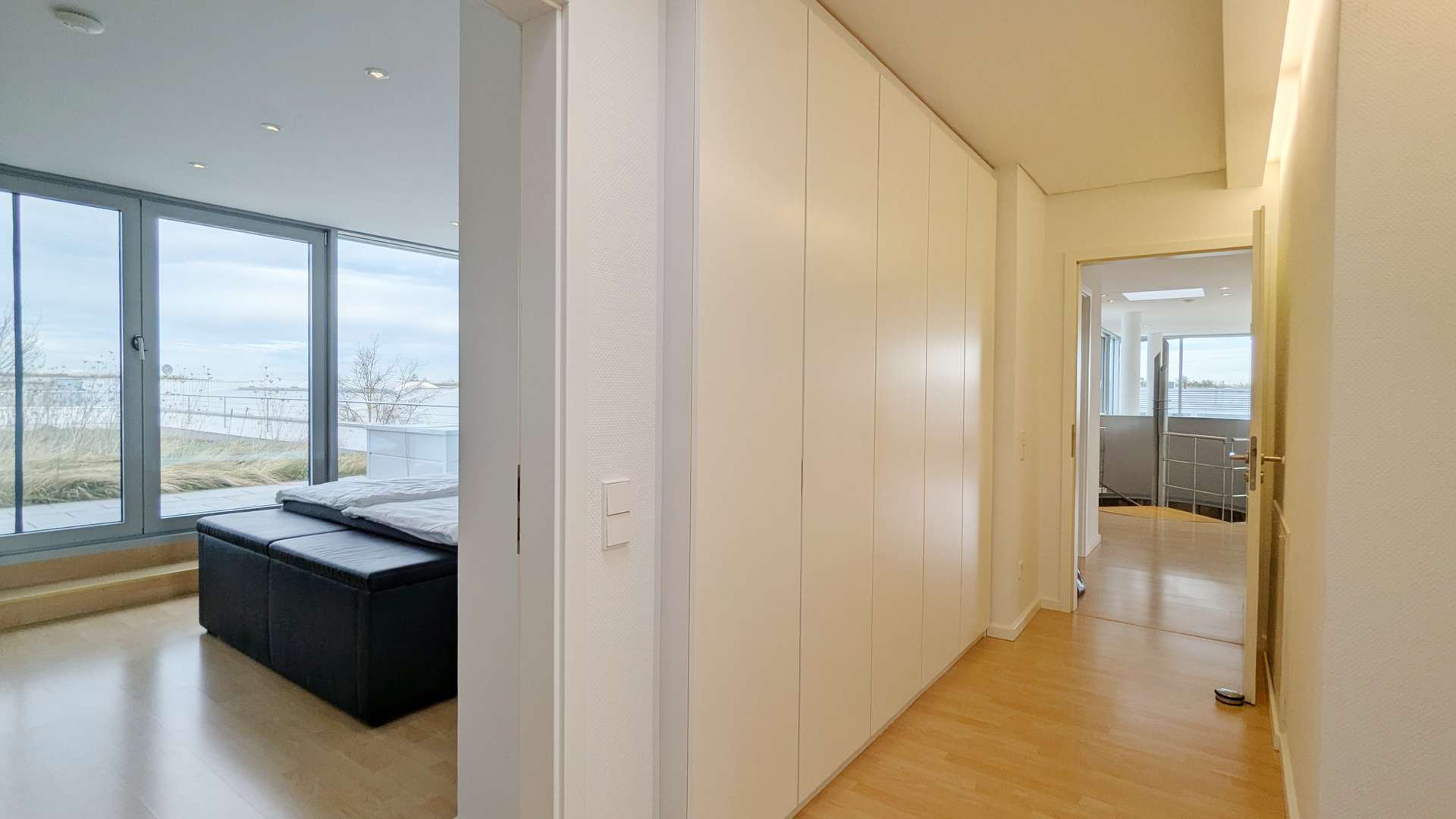 Exclusive Luxury 5.5-Room Duplex Penthouse with Rooftop Garden in Munich