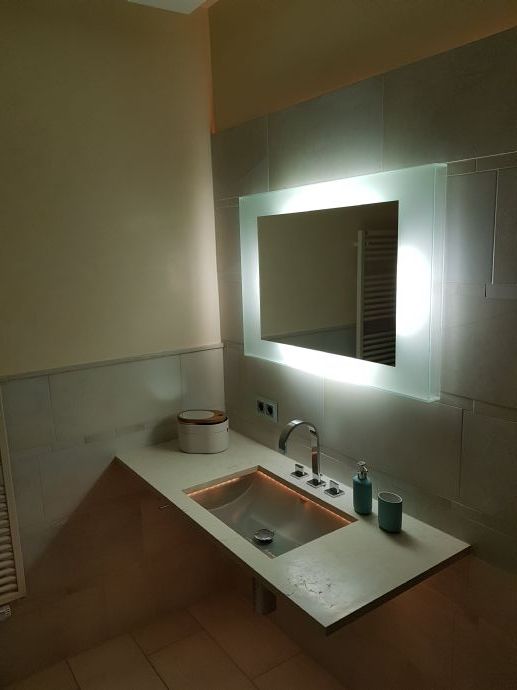 Bright & Spacious Altbau Apartment Near Pasing Park – 2 Rooms, 82 m²