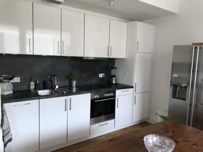 Modern 2-room new-build apartment with loggia and elevator in a great location in Frankfurt-Sachsenhausen