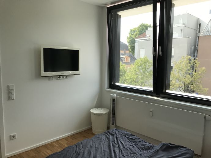 Modern 2-room new-build apartment with loggia and elevator in a great location in Frankfurt-Sachsenhausen