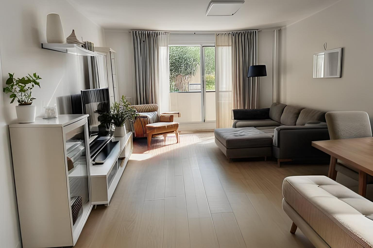 Modern 3-Bedroom New-Build Apartment with Loggia in Munich-Bogenhausen