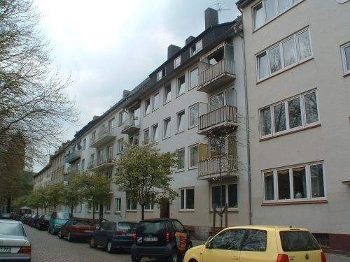 Bright 2-Room Apartment with Balcony in Hamburg-Altona-Altstadt
