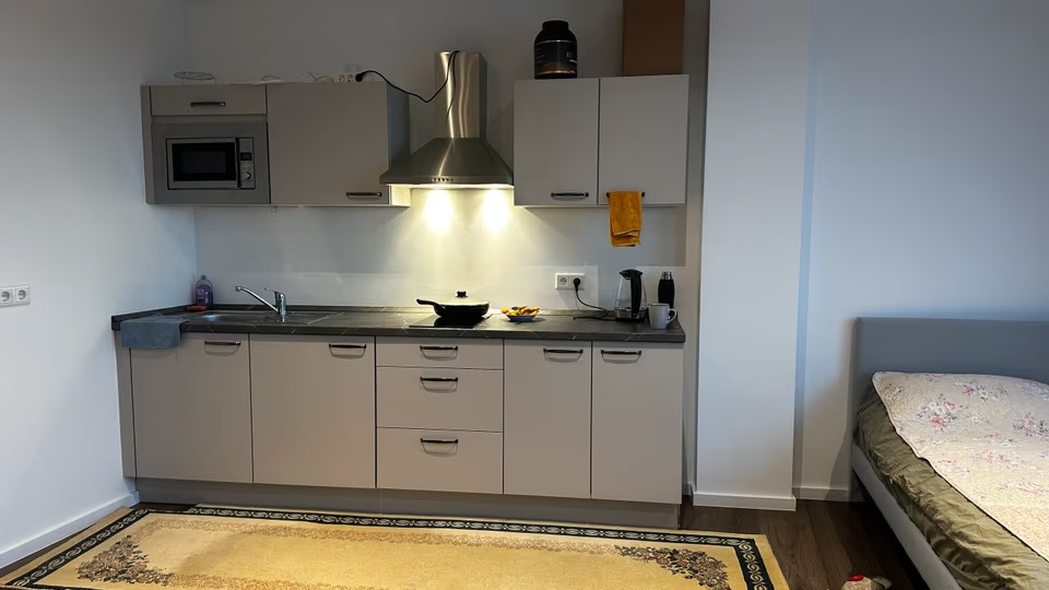 Modern Furnished 1-Room Apartment with Balcony in Leverkusen-Opladen