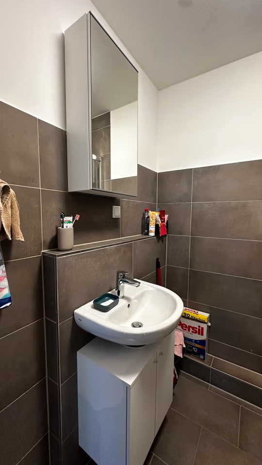 Modern Furnished 1-Room Apartment with Balcony in Leverkusen-Opladen