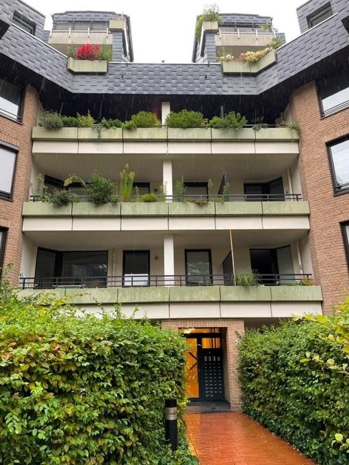 1-Room Apartment with Solid Condition in Cologne-Sülz