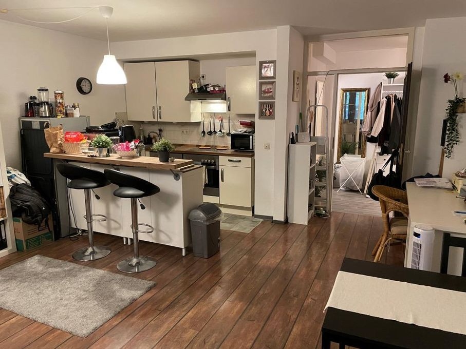 1-Room Apartment with Solid Condition in Cologne-Sülz