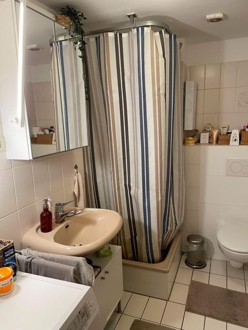 1-Room Apartment with Solid Condition in Cologne-Sülz
