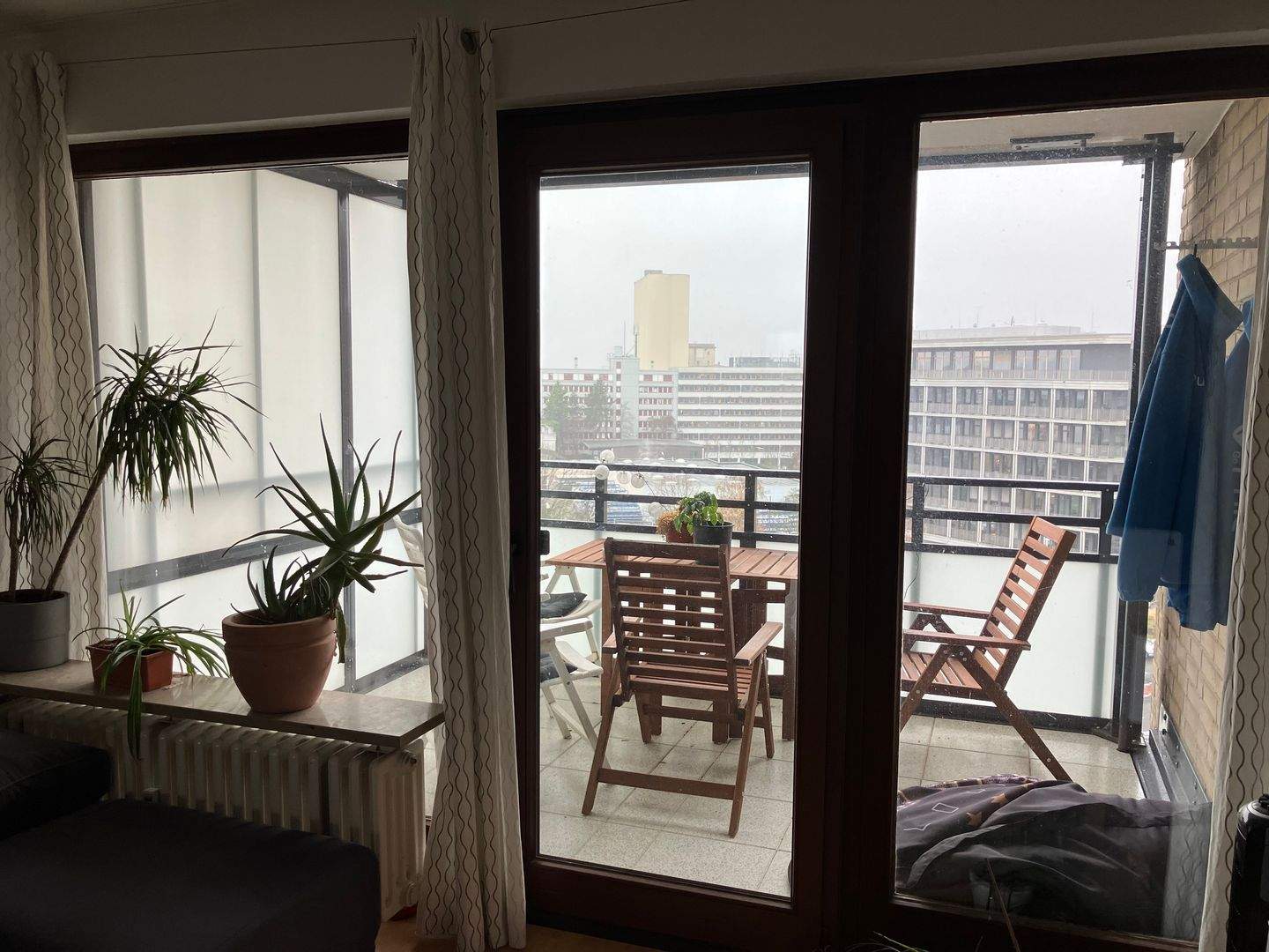 Spacious 5-Room Apartment with Rhein View in Cologne-Deutz