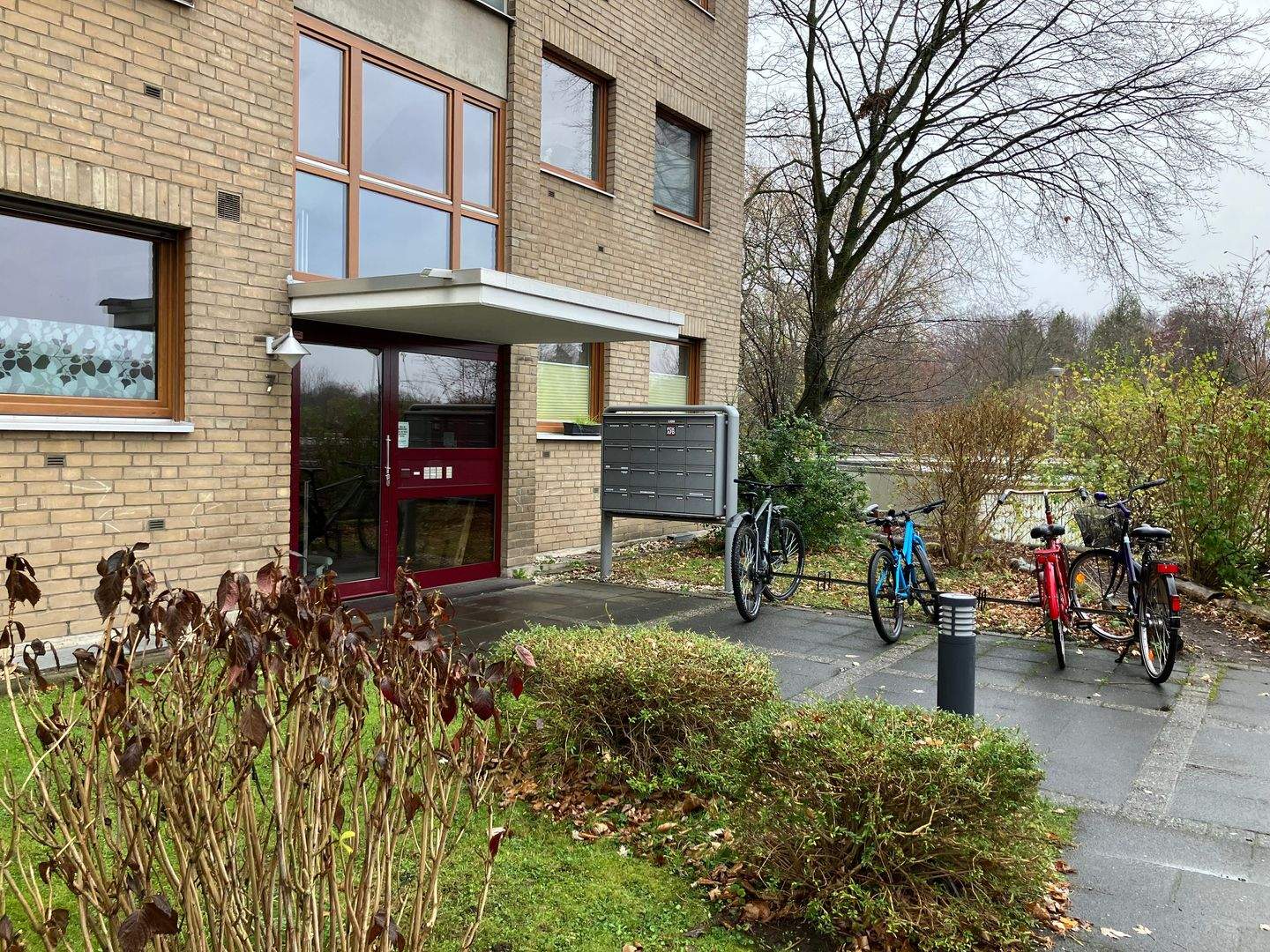 Spacious 5-Room Apartment with Rhein View in Cologne-Deutz