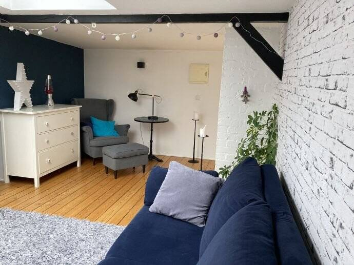 Modern 2-Level Maisonette with Balcony in Hamburg-Winterhude
