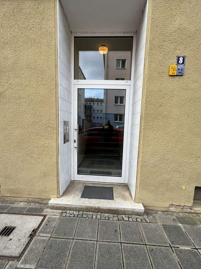 Modernized 3-Room Apartment with Balcony in Nürnberg-Steinbühl