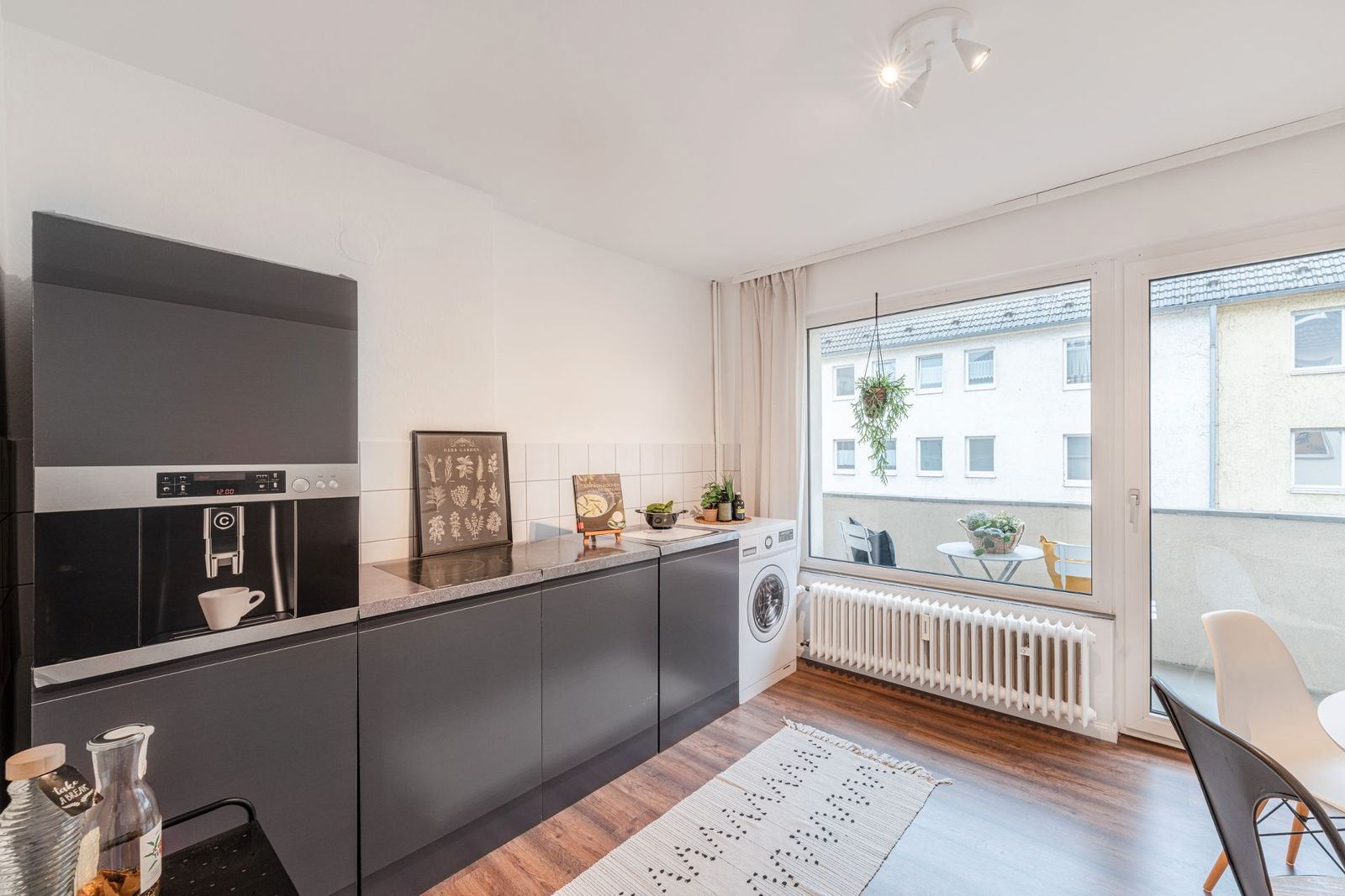 Stylish 2-Room Apartment with Balcony in Düsseldorf