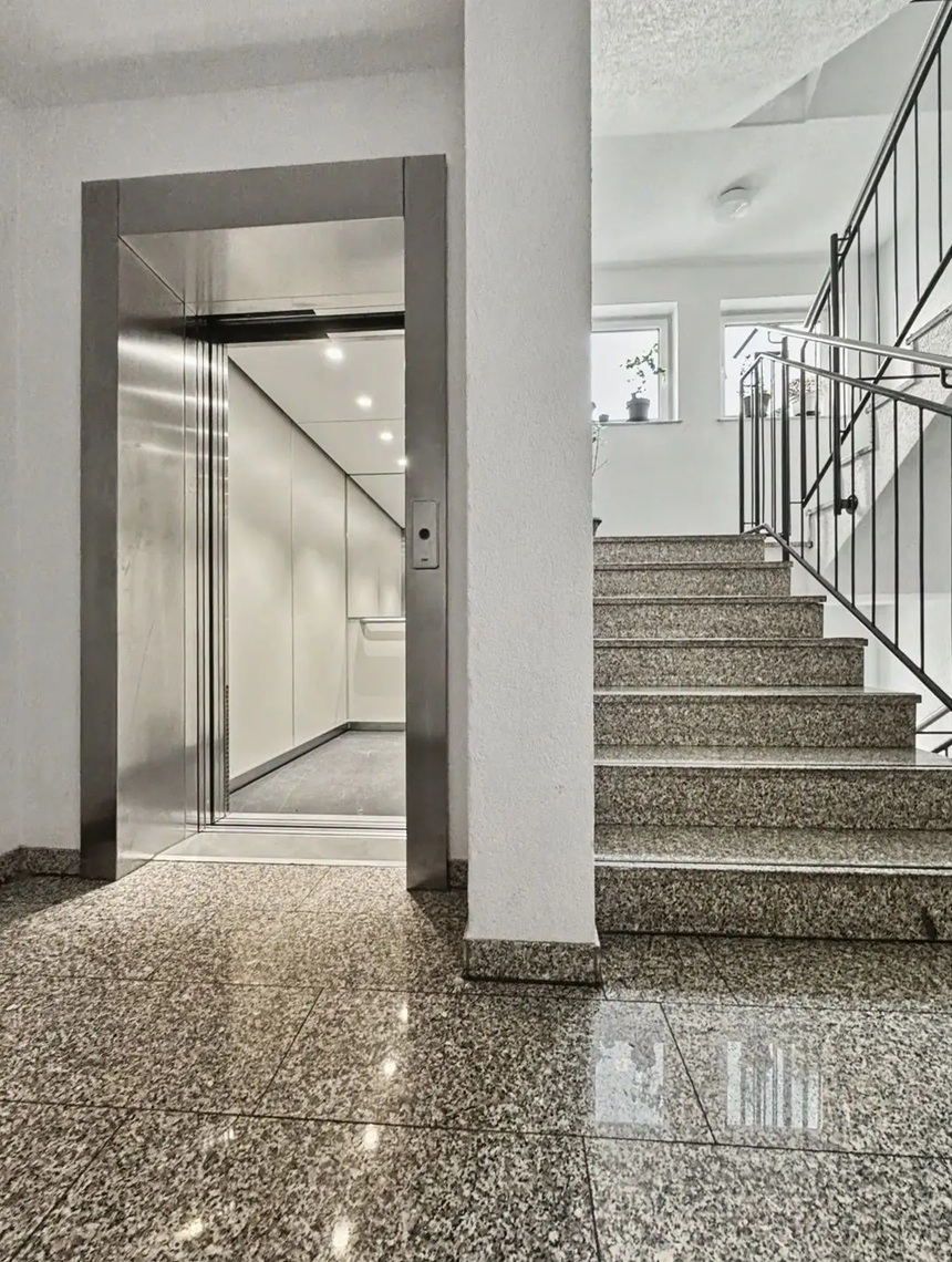 Fully Furnished 2-Room Apartment with Balcony & Underground Parking in Berlin-Friedrichshain