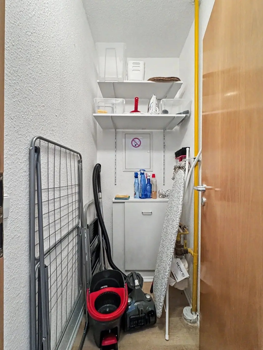 Fully Furnished 2-Room Apartment with Balcony & Underground Parking in Berlin-Friedrichshain