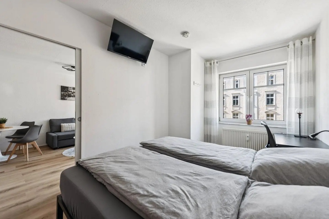 Fully Furnished 2-Room Apartment with Balcony & Underground Parking in Berlin-Friedrichshain