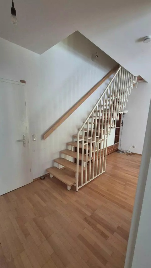 Maisonette-Style 3-Room “House-in-House” with Garden in Frankfurt Sachsenhausen
