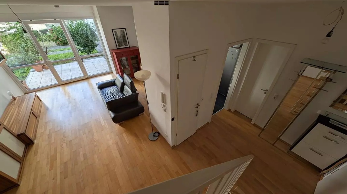 Maisonette-Style 3-Room “House-in-House” with Garden in Frankfurt Sachsenhausen
