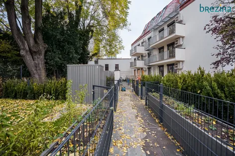Modern 2-Room Garden Apartment with Terrace in Vienna