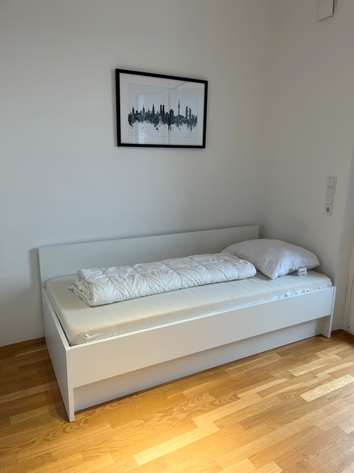 Möbliertes 1-Zimmer Apartment mit Balkon in München-Riem