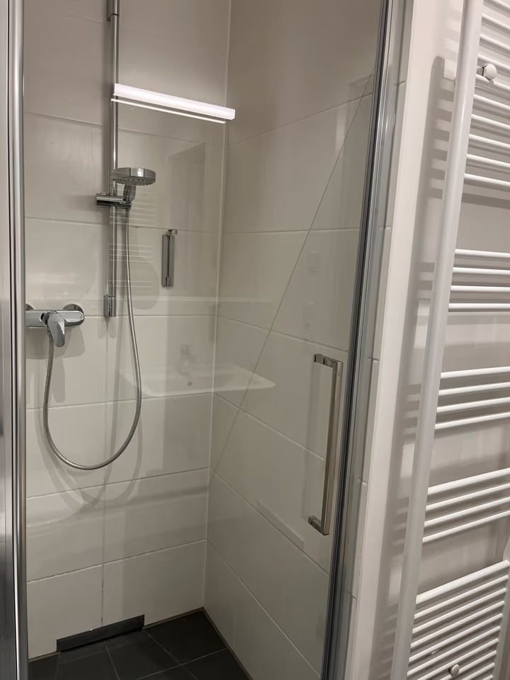 Möbliertes 1-Zimmer Apartment mit Balkon in München-Riem