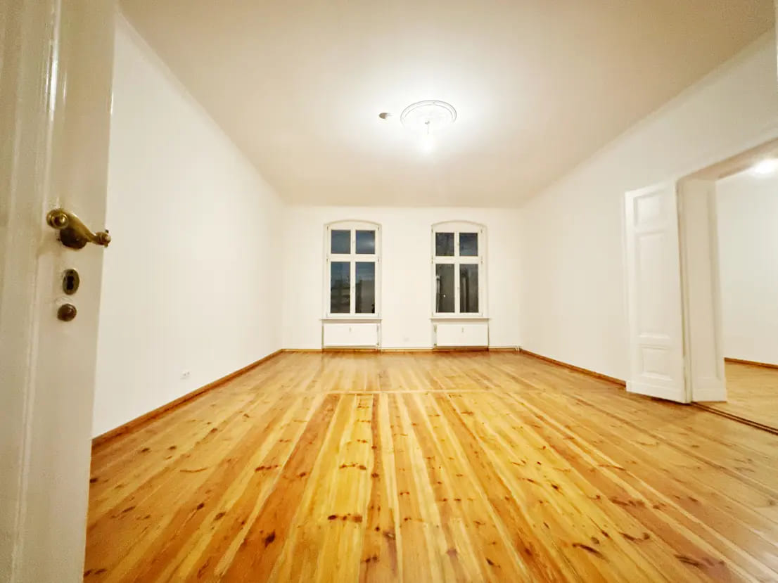 Geräumige 4-Zimmer-Wohnung in Aachen – Hell & Unmöbliert